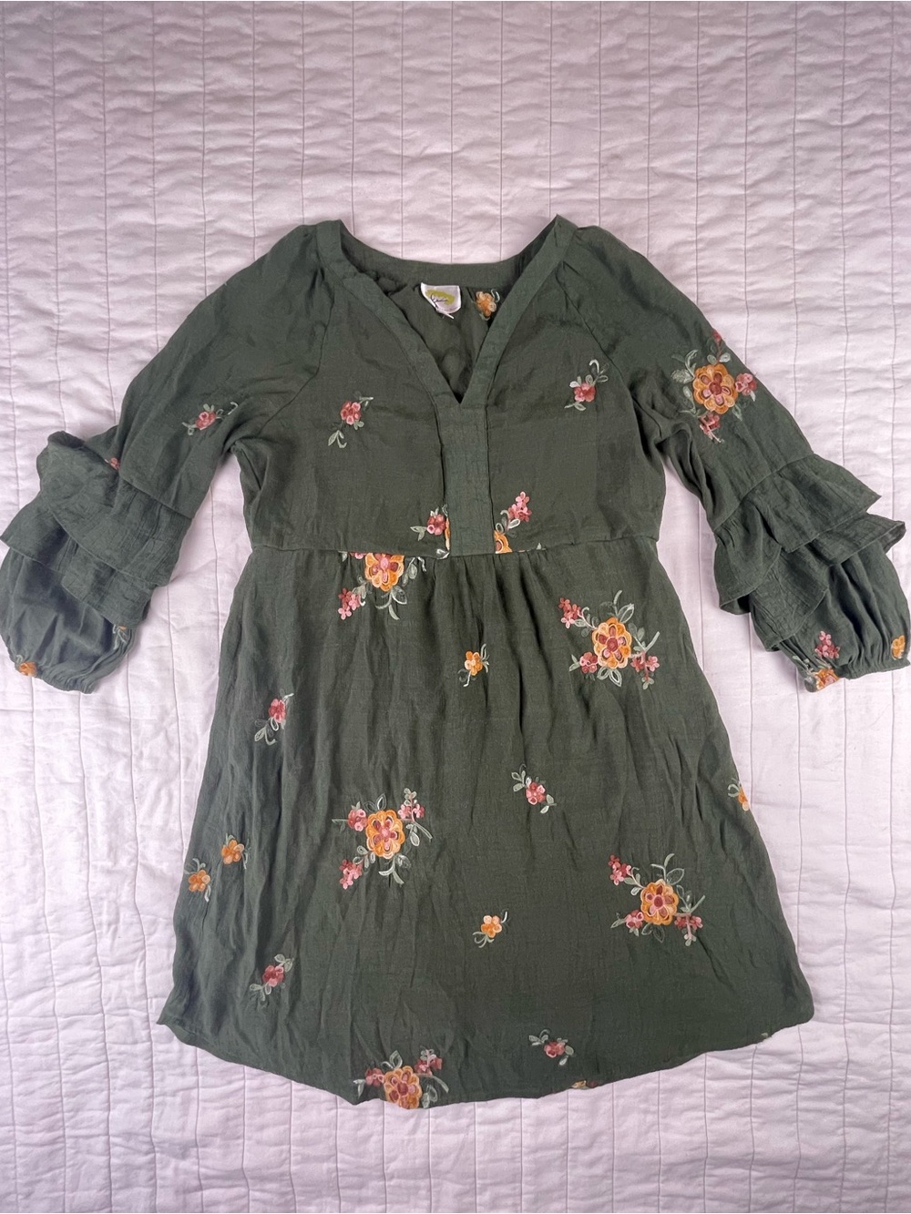 fig and flower embroidered floral dress medium